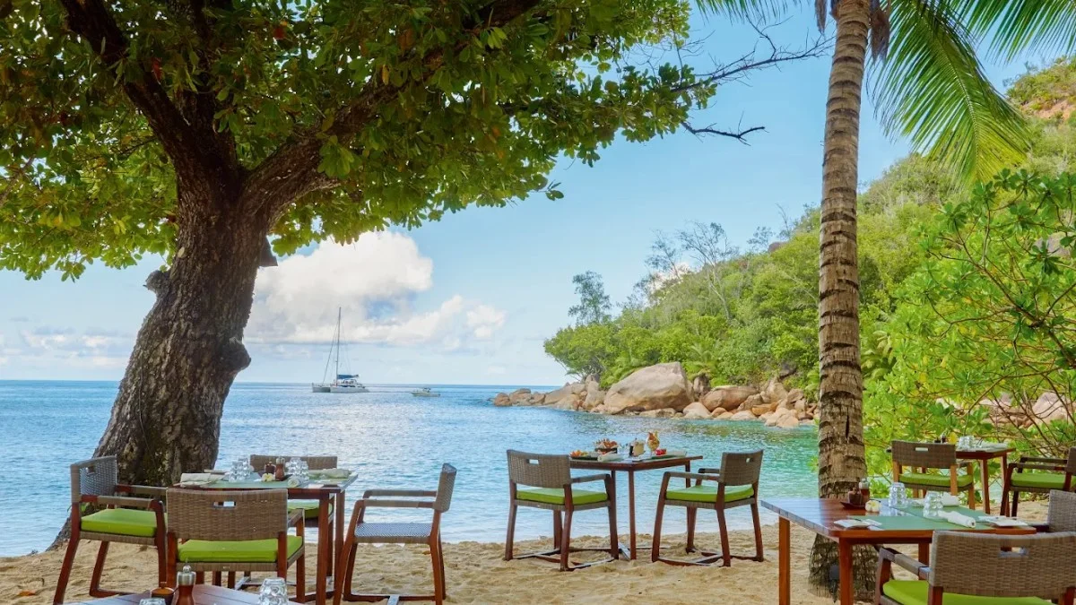 Praslin at Leisure