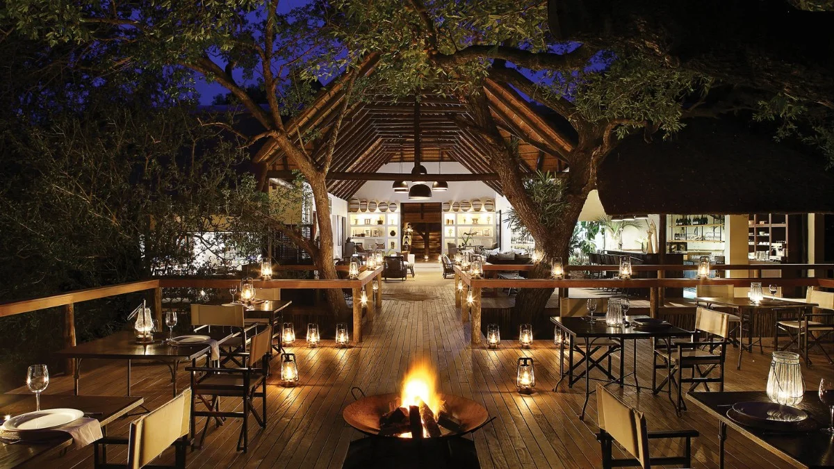 Fly to Londolozi